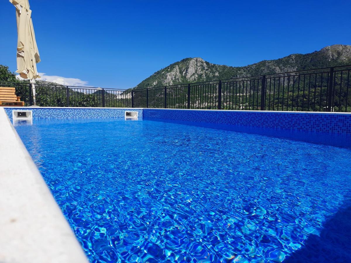 Apartments Kingfisher Virpazar Bagian luar foto