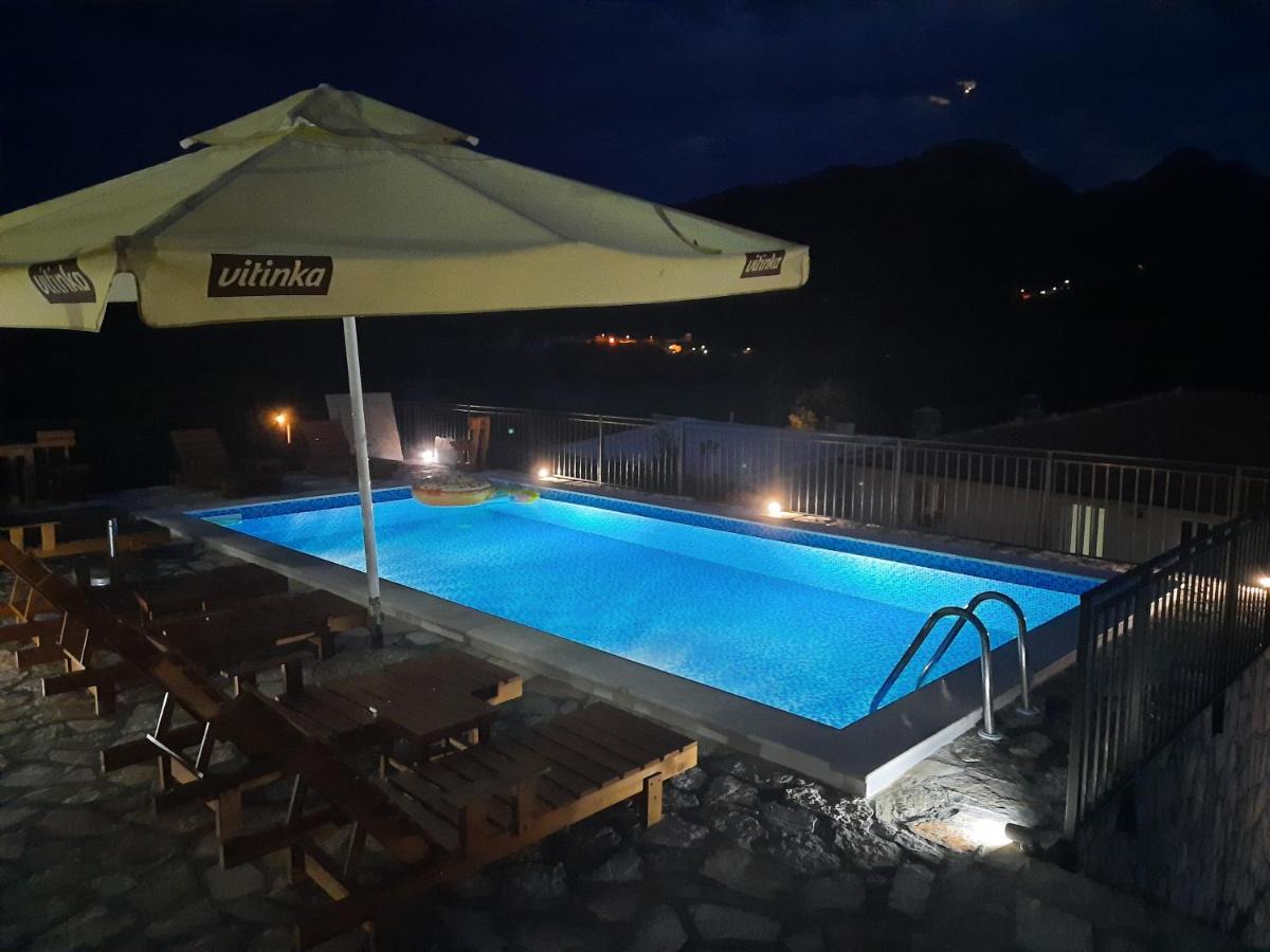 Apartments Kingfisher Virpazar Bagian luar foto