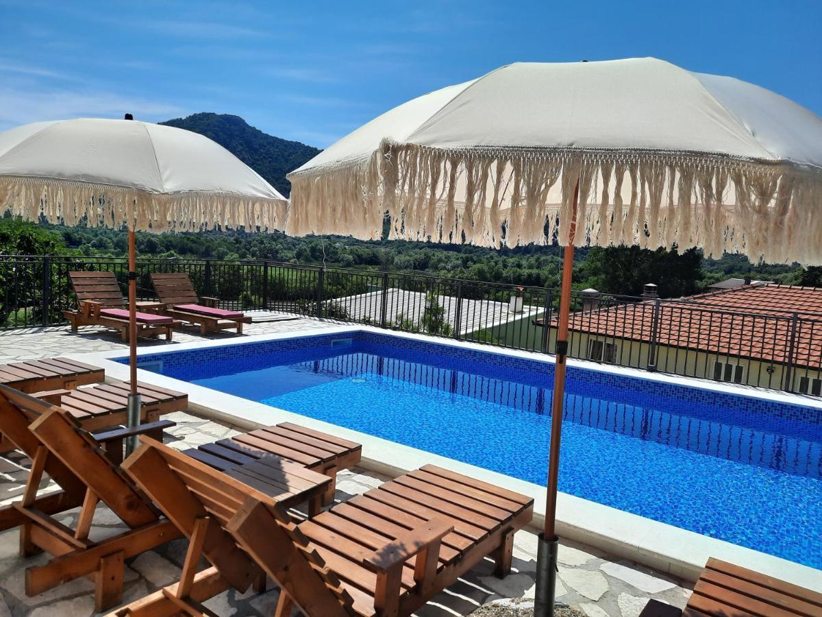 Apartments Kingfisher Virpazar Bagian luar foto