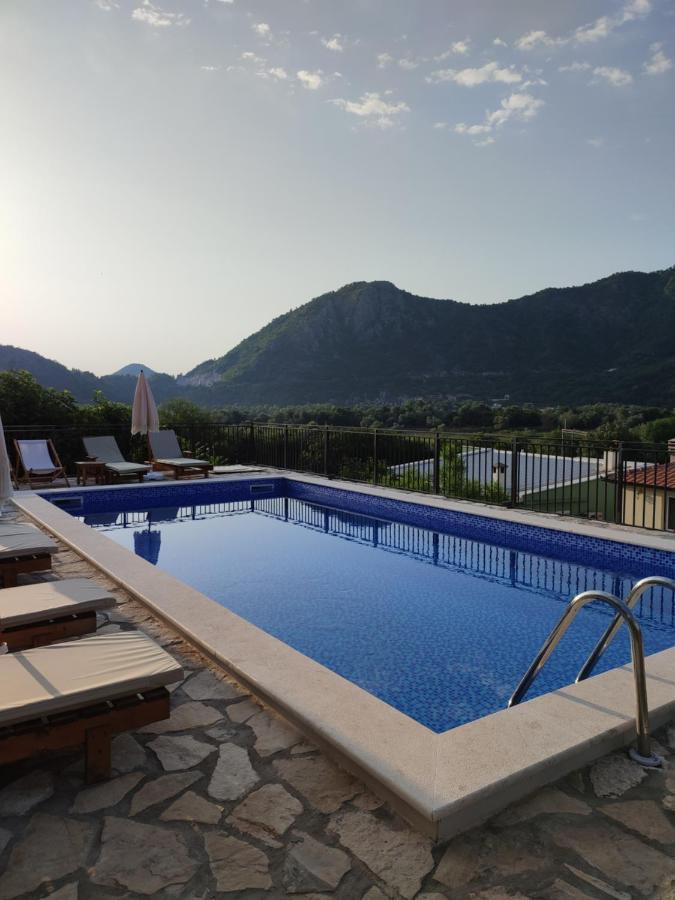 Apartments Kingfisher Virpazar Bagian luar foto
