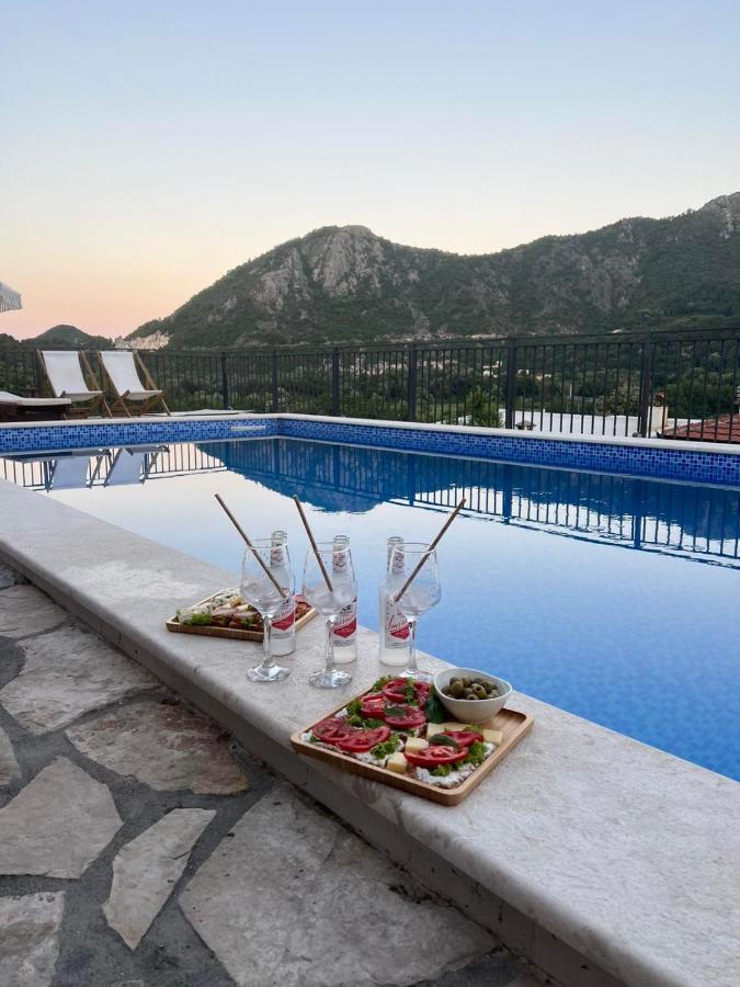Apartments Kingfisher Virpazar Bagian luar foto