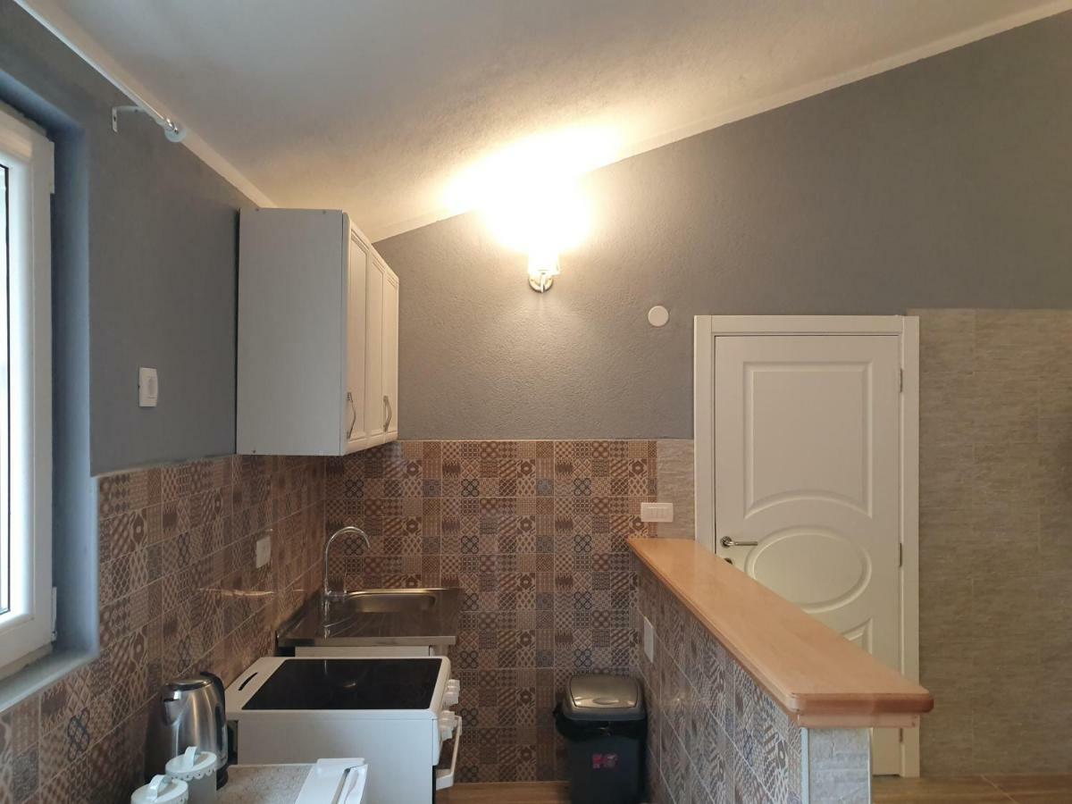 Apartments Kingfisher Virpazar Bagian luar foto