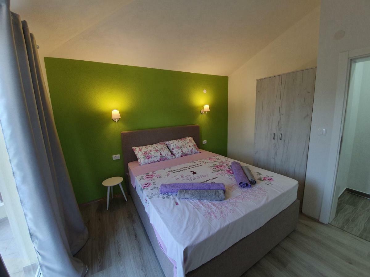 Apartments Kingfisher Virpazar Bagian luar foto