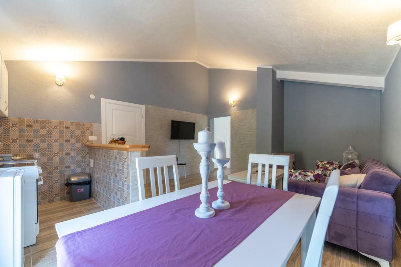 Apartments Kingfisher Virpazar Bagian luar foto
